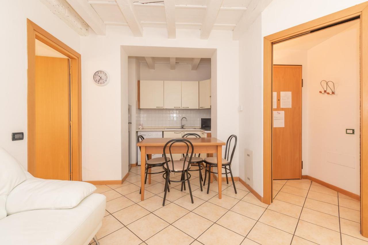 Appartamento Bilocale 1 Piazza Vittoria - Affitti Brevi Italia Μπρέσια Εξωτερικό φωτογραφία
