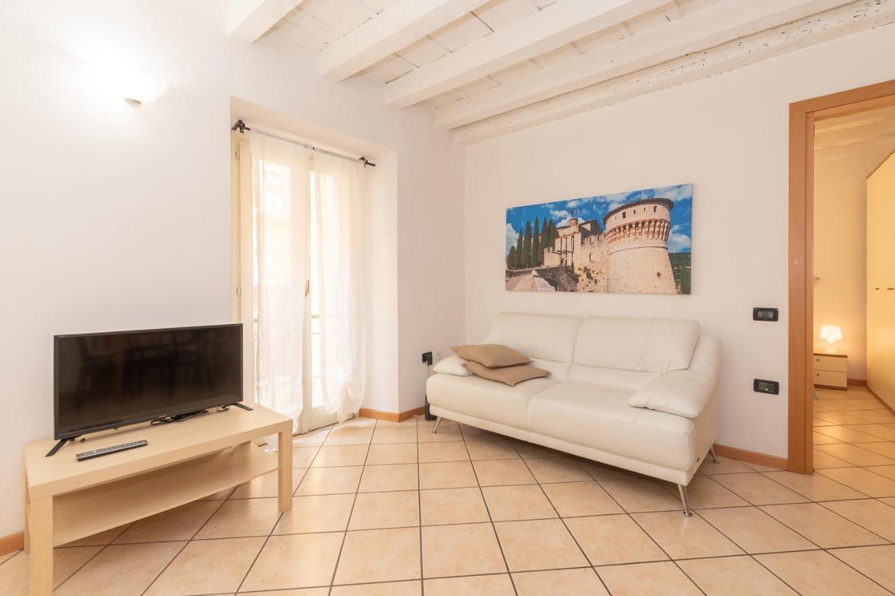 Appartamento Bilocale 1 Piazza Vittoria - Affitti Brevi Italia Μπρέσια Εξωτερικό φωτογραφία